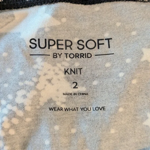 Torrid Plus Size - Midi Super Soft Button Front Dress - Picture 6 of 7